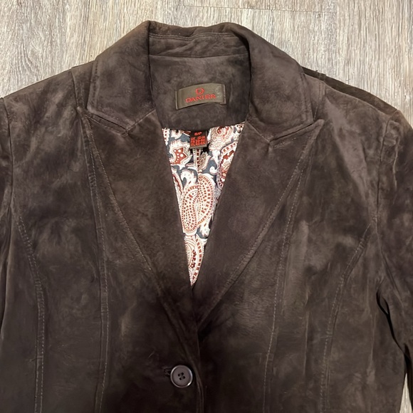 Danier Leather Jacket With Polyester Lining - Picture 2 of 16